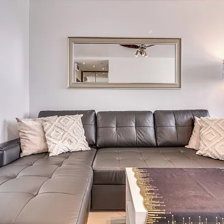 Rentplanet - Bialowieska Apartamento Breslavia